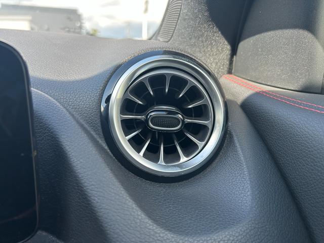 ＧＬＡクラス ＧＬＡ２００ｄ　４マチック　ＡＭＧライン　ワンオーナー／パノラマスライディングルーフ／ナビゲーションパッケージ／レーダーセーフティパッケージ／純正ナビ／地デジ／Ｂｌｕｅｔｏｏｔｈ／ワイヤレス充電／全方位カメラ／黒半革／パワーシート（32枚目）