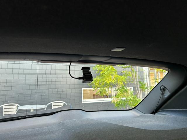 XC40 T4 AWD インスクリプション harman/kardonサラウンド/赤本革シート/シートヒーター/ステアリングヒーター/純正HDDナビ/USB/Bluetooth/フルセグTV/360°カメラ/LEDヘッドライト(6枚目)