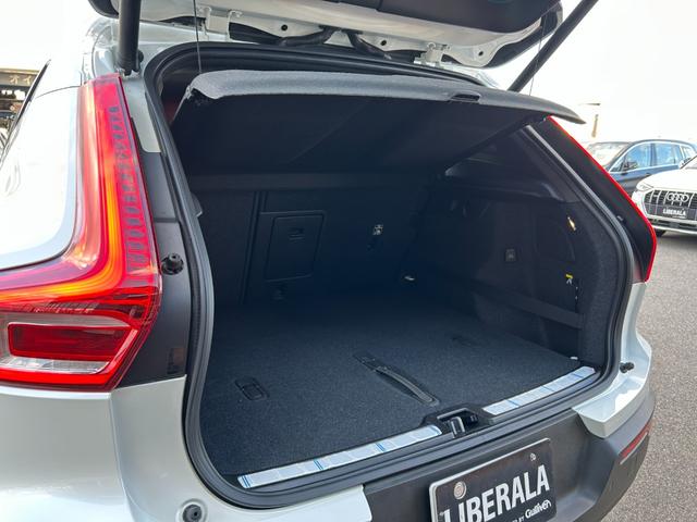 XC40 T4 AWD インスクリプション harman/kardonサラウンド/赤本革シート/シートヒーター/ステアリングヒーター/純正HDDナビ/USB/Bluetooth/フルセグTV/360°カメラ/LEDヘッドライト(47枚目)