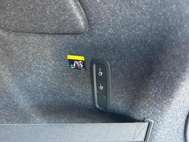 XC40 T4 AWD インスクリプション harman/kardonサラウンド/赤本革シート/シートヒーター/ステアリングヒーター/純正HDDナビ/USB/Bluetooth/フルセグTV/360°カメラ/LEDヘッドライト(48枚目)