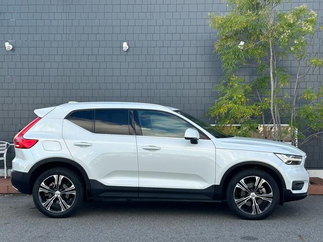 XC40 T4 AWD インスクリプション harman/kardonサラウンド/赤本革シート/シートヒーター/ステアリングヒーター/純正HDDナビ/USB/Bluetooth/フルセグTV/360°カメラ/LEDヘッドライト(60枚目)