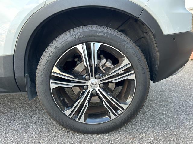 XC40 T4 AWD インスクリプション harman/kardonサラウンド/赤本革シート/シートヒーター/ステアリングヒーター/純正HDDナビ/USB/Bluetooth/フルセグTV/360°カメラ/LEDヘッドライト(61枚目)