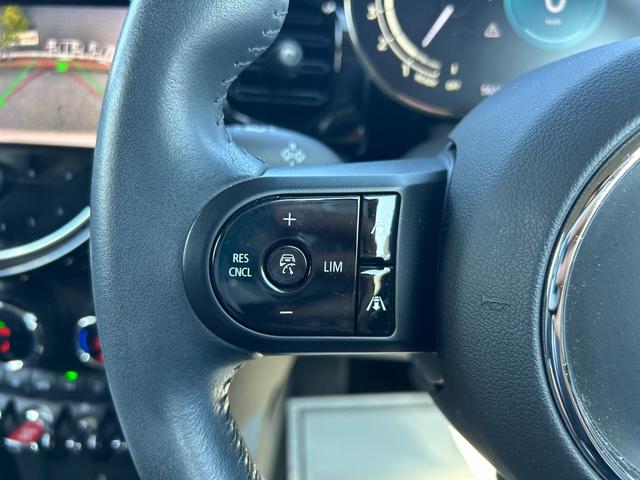 ＭＩＮＩ クーパー　クラシック・トリム　ワンオーナー／クラシックトリム／衝突軽減ブレーキ車線逸脱警告／ディスプレイオーディオ／ＭＩＮＩ　Ａｐｐ対応　ＣａｒＰｌａｙ　Ｂｌｕｅｔｏｏｔｈ／バックカメラ／ＭＩＮＩドライビングＭＯＤＥ／ＥＴＣ（10枚目）