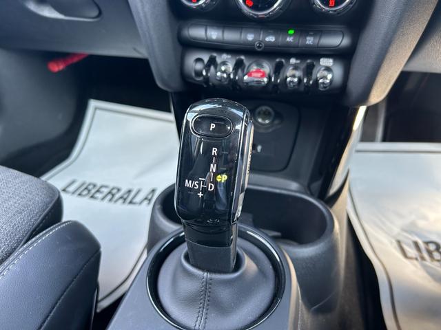 ＭＩＮＩ クーパー　クラシック・トリム　ワンオーナー／クラシックトリム／衝突軽減ブレーキ車線逸脱警告／ディスプレイオーディオ／ＭＩＮＩ　Ａｐｐ対応　ＣａｒＰｌａｙ　Ｂｌｕｅｔｏｏｔｈ／バックカメラ／ＭＩＮＩドライビングＭＯＤＥ／ＥＴＣ（25枚目）