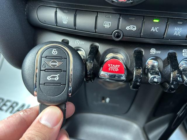 ＭＩＮＩ クーパー　クラシック・トリム　ワンオーナー／クラシックトリム／衝突軽減ブレーキ車線逸脱警告／ディスプレイオーディオ／ＭＩＮＩ　Ａｐｐ対応　ＣａｒＰｌａｙ　Ｂｌｕｅｔｏｏｔｈ／バックカメラ／ＭＩＮＩドライビングＭＯＤＥ／ＥＴＣ（35枚目）