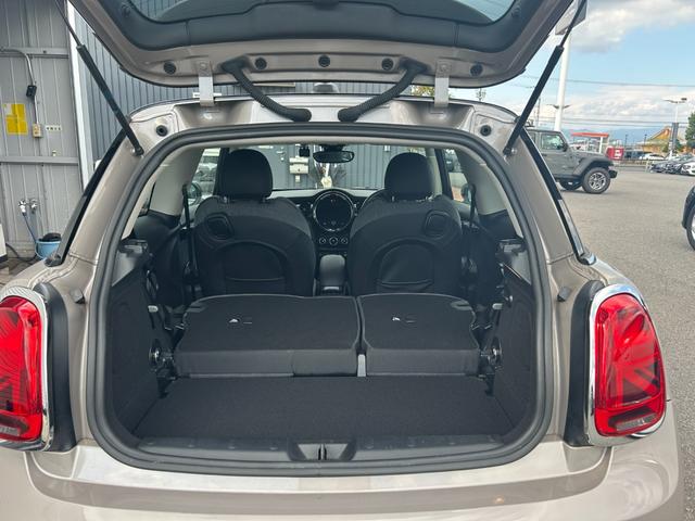 ＭＩＮＩ クーパー　クラシック・トリム　ワンオーナー／クラシックトリム／衝突軽減ブレーキ車線逸脱警告／ディスプレイオーディオ／ＭＩＮＩ　Ａｐｐ対応　ＣａｒＰｌａｙ　Ｂｌｕｅｔｏｏｔｈ／バックカメラ／ＭＩＮＩドライビングＭＯＤＥ／ＥＴＣ（44枚目）