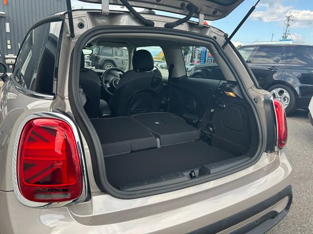 ＭＩＮＩ クーパー　クラシック・トリム　ワンオーナー／クラシックトリム／衝突軽減ブレーキ車線逸脱警告／ディスプレイオーディオ／ＭＩＮＩ　Ａｐｐ対応　ＣａｒＰｌａｙ　Ｂｌｕｅｔｏｏｔｈ／バックカメラ／ＭＩＮＩドライビングＭＯＤＥ／ＥＴＣ（45枚目）