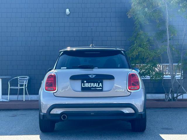 ＭＩＮＩ クーパー　クラシック・トリム　ワンオーナー／クラシックトリム／衝突軽減ブレーキ車線逸脱警告／ディスプレイオーディオ／ＭＩＮＩ　Ａｐｐ対応　ＣａｒＰｌａｙ　Ｂｌｕｅｔｏｏｔｈ／バックカメラ／ＭＩＮＩドライビングＭＯＤＥ／ＥＴＣ（54枚目）