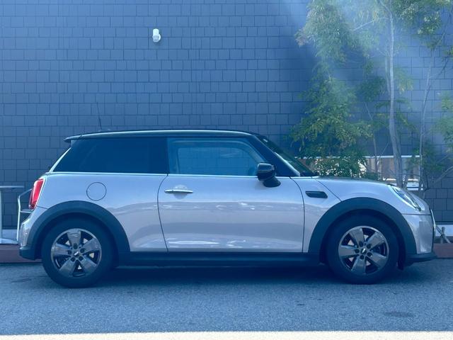ＭＩＮＩ クーパー　クラシック・トリム　ワンオーナー／クラシックトリム／衝突軽減ブレーキ車線逸脱警告／ディスプレイオーディオ／ＭＩＮＩ　Ａｐｐ対応　ＣａｒＰｌａｙ　Ｂｌｕｅｔｏｏｔｈ／バックカメラ／ＭＩＮＩドライビングＭＯＤＥ／ＥＴＣ（55枚目）