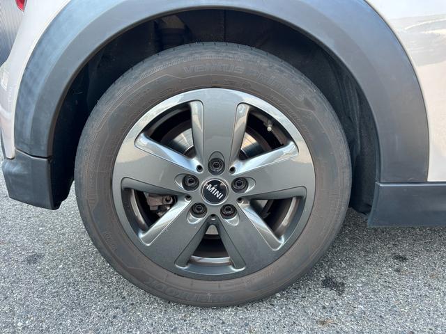 ＭＩＮＩ クーパー　クラシック・トリム　ワンオーナー／クラシックトリム／衝突軽減ブレーキ車線逸脱警告／ディスプレイオーディオ／ＭＩＮＩ　Ａｐｐ対応　ＣａｒＰｌａｙ　Ｂｌｕｅｔｏｏｔｈ／バックカメラ／ＭＩＮＩドライビングＭＯＤＥ／ＥＴＣ（56枚目）