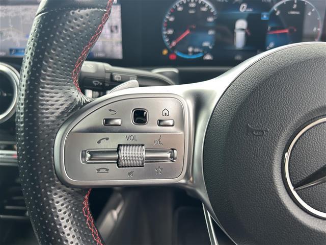 GLB GLB200d AMGライン AMGライン/ハーフレザー/・メモリ付きパワーシート・シートヒーター/レーダーセーフティPKG/ACC/BSM/360°カメラ/アンビエントライト/純正ナビBT/DTV/ワイヤレスチャージ/純正AW(3枚目)