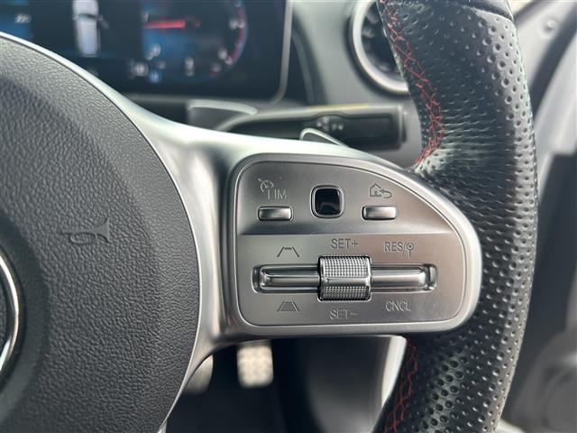 GLB GLB200d AMGライン AMGライン/ハーフレザー/・メモリ付きパワーシート・シートヒーター/レーダーセーフティPKG/ACC/BSM/360°カメラ/アンビエントライト/純正ナビBT/DTV/ワイヤレスチャージ/純正AW(4枚目)