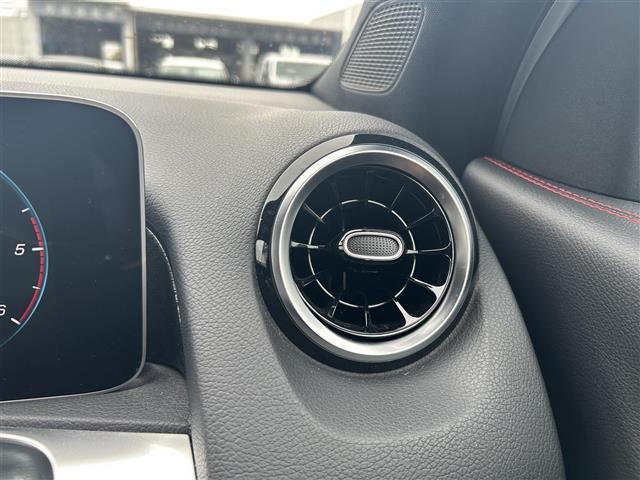 GLB GLB200d AMGライン AMGライン/ハーフレザー/・メモリ付きパワーシート・シートヒーター/レーダーセーフティPKG/ACC/BSM/360°カメラ/アンビエントライト/純正ナビBT/DTV/ワイヤレスチャージ/純正AW(7枚目)