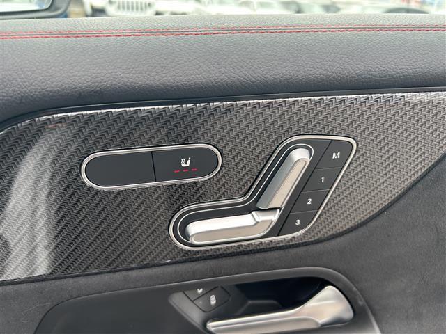 GLB GLB200d AMGライン AMGライン/ハーフレザー/・メモリ付きパワーシート・シートヒーター/レーダーセーフティPKG/ACC/BSM/360°カメラ/アンビエントライト/純正ナビBT/DTV/ワイヤレスチャージ/純正AW(9枚目)