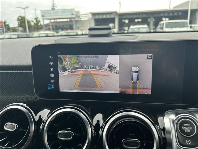 GLB GLB200d AMGライン AMGライン/ハーフレザー/・メモリ付きパワーシート・シートヒーター/レーダーセーフティPKG/ACC/BSM/360°カメラ/アンビエントライト/純正ナビBT/DTV/ワイヤレスチャージ/純正AW(14枚目)