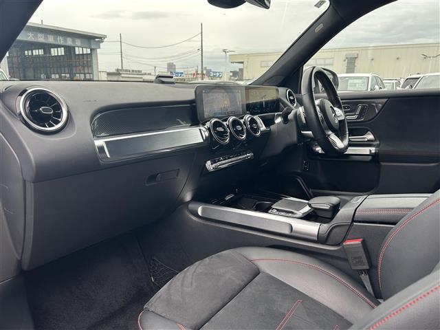 GLB GLB200d AMGライン AMGライン/ハーフレザー/・メモリ付きパワーシート・シートヒーター/レーダーセーフティPKG/ACC/BSM/360°カメラ/アンビエントライト/純正ナビBT/DTV/ワイヤレスチャージ/純正AW(24枚目)