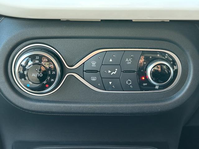 トゥインゴ ＥＤＣ　ＥＴＣ　ドライブレコーダー　バックカメラ　ＢＴオーディオ　スマートフォンミラーリング　クルーズコントロール　パーキングアシスト　レーンキープアシスト　フロアマット　純正ドアバイザー　純正アルミ（19枚目）