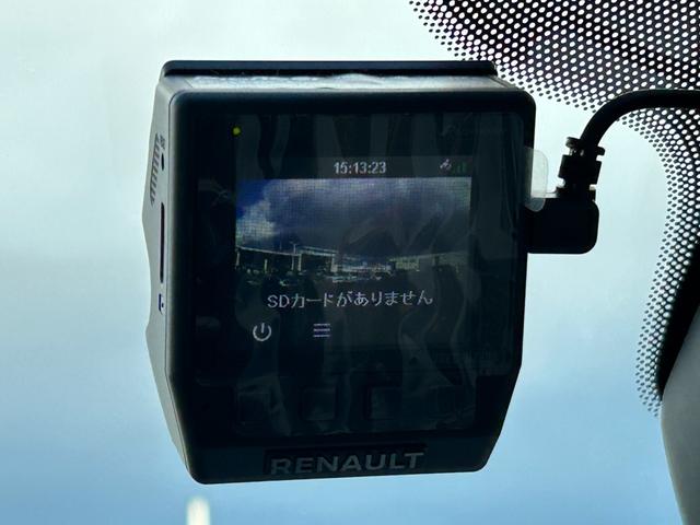 トゥインゴ ＥＤＣ　ＥＴＣ　ドライブレコーダー　バックカメラ　ＢＴオーディオ　スマートフォンミラーリング　クルーズコントロール　パーキングアシスト　レーンキープアシスト　フロアマット　純正ドアバイザー　純正アルミ（26枚目）