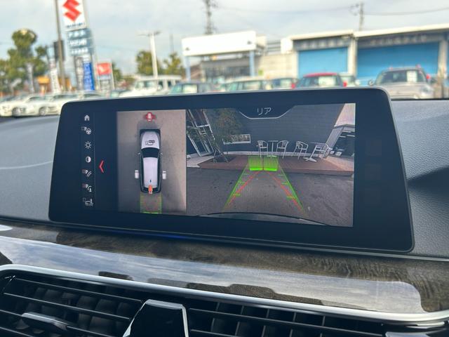 ５シリーズ ５２３ｉツーリング　Ｍスポーツ　３６０°カメラ／コンフォートアクセス／インテリジェントセーフティ／アダプティブ・クルーズ・コントロール／ＬＥＤヘッドライト／純正ナビ／フルセグＴＶ・Ｂｌｕｅｔｏｏｔｈ・ＵＳＢ前席パワートパワーバックド（5枚目）