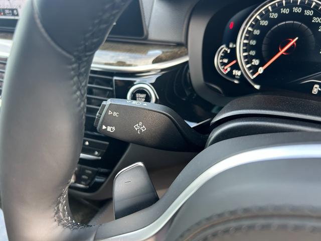 ５シリーズ ５２３ｉツーリング　Ｍスポーツ　３６０°カメラ／コンフォートアクセス／インテリジェントセーフティ／アダプティブ・クルーズ・コントロール／ＬＥＤヘッドライト／純正ナビ／フルセグＴＶ・Ｂｌｕｅｔｏｏｔｈ・ＵＳＢ前席パワートパワーバックド（16枚目）