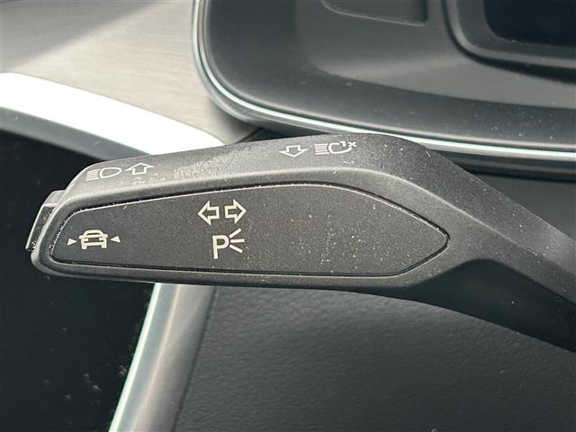 A7スポーツバック 45TFSIクワトロ Sラインパッケージ ワンオーナー/4ゾーンオートエアコン/バーチャルコックピット/コンフォートPKG/全席シートヒーター/JBLオーディオシステム/電動スポイラー/デジタルルームミラー型ドライブレコーダー(5枚目)