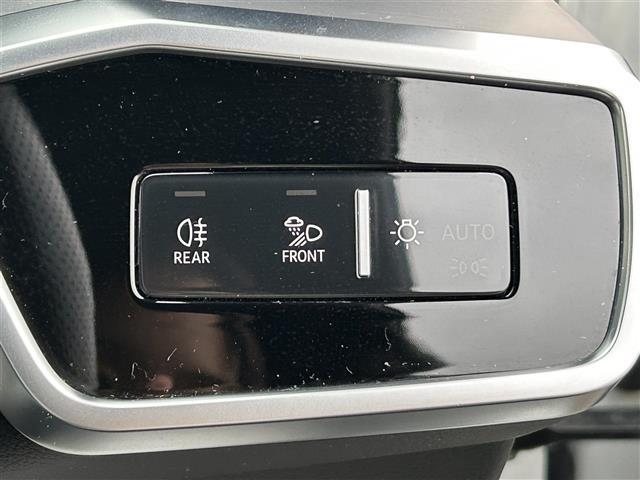 A7スポーツバック 45TFSIクワトロ Sラインパッケージ ワンオーナー/4ゾーンオートエアコン/バーチャルコックピット/コンフォートPKG/全席シートヒーター/JBLオーディオシステム/電動スポイラー/デジタルルームミラー型ドライブレコーダー(22枚目)