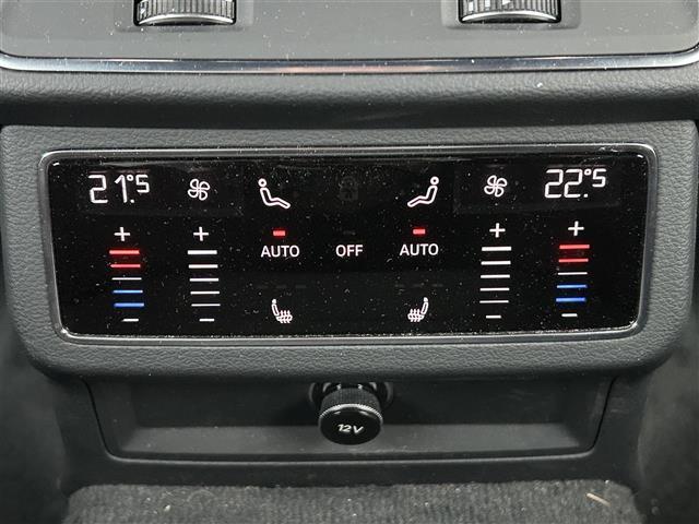 A7スポーツバック 45TFSIクワトロ Sラインパッケージ ワンオーナー/4ゾーンオートエアコン/バーチャルコックピット/コンフォートPKG/全席シートヒーター/JBLオーディオシステム/電動スポイラー/デジタルルームミラー型ドライブレコーダー(24枚目)