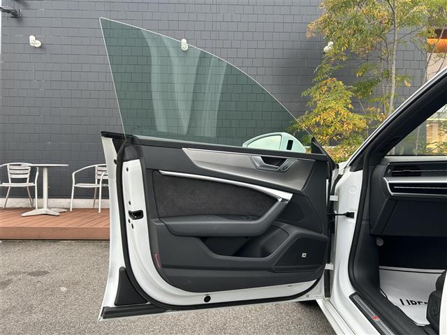 A7スポーツバック 45TFSIクワトロ Sラインパッケージ ワンオーナー/4ゾーンオートエアコン/バーチャルコックピット/コンフォートPKG/全席シートヒーター/JBLオーディオシステム/電動スポイラー/デジタルルームミラー型ドライブレコーダー(29枚目)