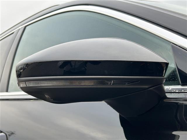 Ａ６ ４０ＴＤＩクワトロ　Ｓライン　３６０°カメラ／４ゾーンオートエアコン／前後ドライブレコーダー／パワーバックドア／全席シートヒーター　黒革シート／全席シートエアコン／バーチャルコックピット（32枚目）