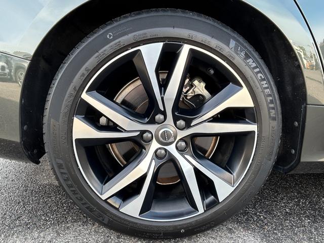 �������ς��ԗ���ԁA�����̂��m�F�Ȃǂ��C�y�ɂ��₢���킹�������B�y�O�O�V�W�|�U�O�S�U�|�Q�Q�P�S�i�����d�b�j�z��