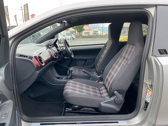 アップ!GTI 特別仕様車/1オーナー/beatssound system/PDC/オプティカルパーキングシステム/リヤビューカメラ/純正ディスプレイオーディオ/前席シートヒーター/純正AW/レッドブレーキキャリパー(27枚目)