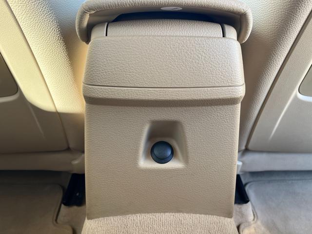 全車正規ディーラー車、納車時からのあんしん保証付き。エンドユーザーから直接買い取り致しました車両です。記録簿等で整備履歴の確認も可能です。