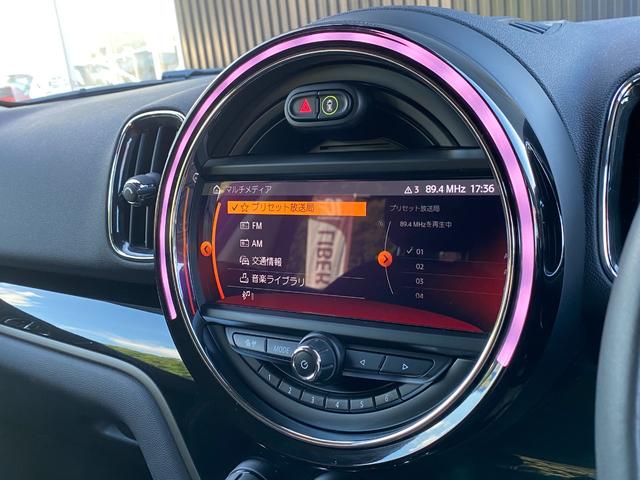 ＭＩＮＩ クーパーＤ　クロスオーバー　１オーナー　コントラストルーフ　インテリジェントＳ　ＡＣＣ　ＰＤＣ　ペッパーＰＫＧ　ナビ／ＵＳＢ／ＡＵＸ／ＢＴ　Ｂカメラ　オートライト／ＬＥＤ　フォグ　ＥＴＣ　ルーフレール　Ｃアクセス　電動Ｒドア（7枚目）