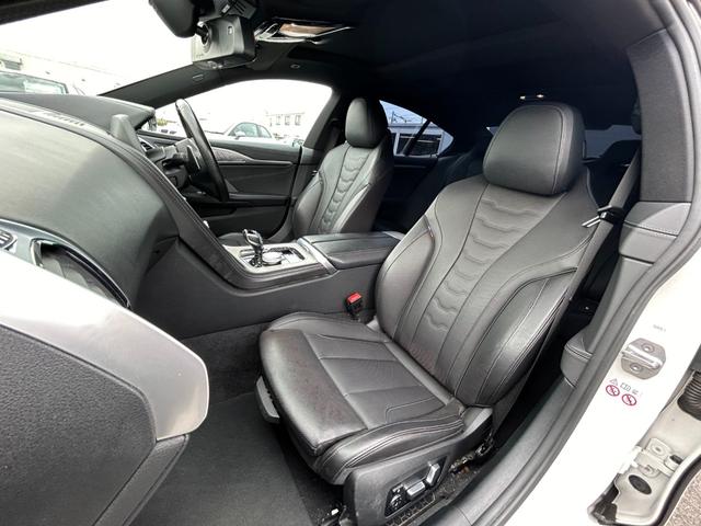８シリーズ ８４０ｄ　ｘＤｒｉｖｅ　グランクーペ　Ｍスポーツ　純正ＨＤＤナビ／全周囲カメラ／ＨａｒｍａｎＫａｒｄｏｎ／ＥＴＣ／パノラマガラスサンルーフ／パーキングアシストプラス／ドラレコ／ドライビングアシスト／ＡＡＣ／高速道路渋滞時ハンズオフ／シートヒーター（45枚目）