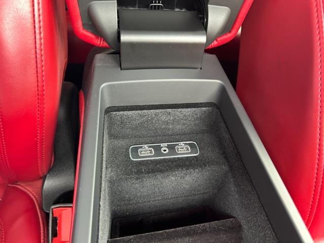 ステルヴィオ ファーストエディション　本革／ＡＣＣ／ＡｐｐｌｅＣａｒＰｌａｙ／ｈａｒｍａｎｋａｒｄｏｎ／電動Ｒドア／ＡＣＣ／ＢＳＭ／ＬＫＡ／ステアリングヒーター／ディスプレイオーディオ／ＢＴ／ＵＳＢ／ＡＵＸ／２０インチＡＷ（22枚目）