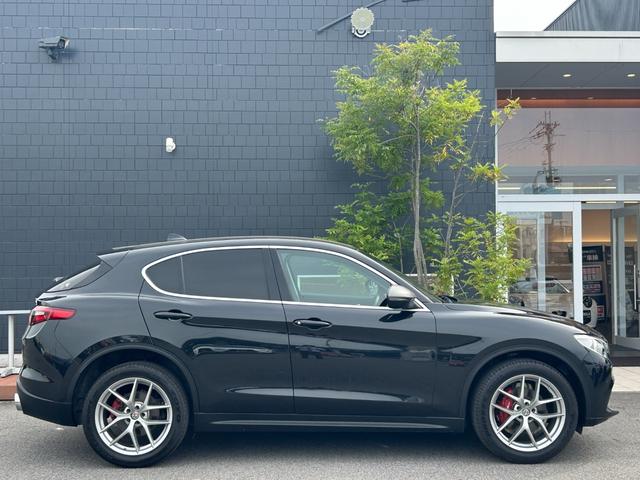 ステルヴィオ ファーストエディション　本革／ＡＣＣ／ＡｐｐｌｅＣａｒＰｌａｙ／ｈａｒｍａｎｋａｒｄｏｎ／電動Ｒドア／ＡＣＣ／ＢＳＭ／ＬＫＡ／ステアリングヒーター／ディスプレイオーディオ／ＢＴ／ＵＳＢ／ＡＵＸ／２０インチＡＷ（54枚目）