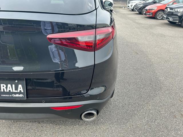 ステルヴィオ ファーストエディション　本革／ＡＣＣ／ＡｐｐｌｅＣａｒＰｌａｙ／ｈａｒｍａｎｋａｒｄｏｎ／電動Ｒドア／ＡＣＣ／ＢＳＭ／ＬＫＡ／ステアリングヒーター／ディスプレイオーディオ／ＢＴ／ＵＳＢ／ＡＵＸ／２０インチＡＷ（59枚目）