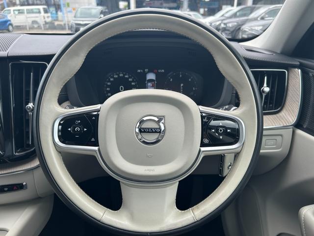 ＸＣ６０ Ｄ４　ＡＷＤ　インスクリプション　ｈａｒｍａｎｋａｒｄｏｎ／本革／ナビ／ＴＶ／３６０°カメラ／ベンチレーション／ヒーター／Ｐシート／ナビ／ＤＶＤ／ＵＳＢ／ＢＴ／ＣａｒＰｌａｙ／ＤＴＶ　電動Ｒドア　ＨＵＤ　衝突軽減Ｂ／ドラレコ／ＬＥＤ（15枚目）