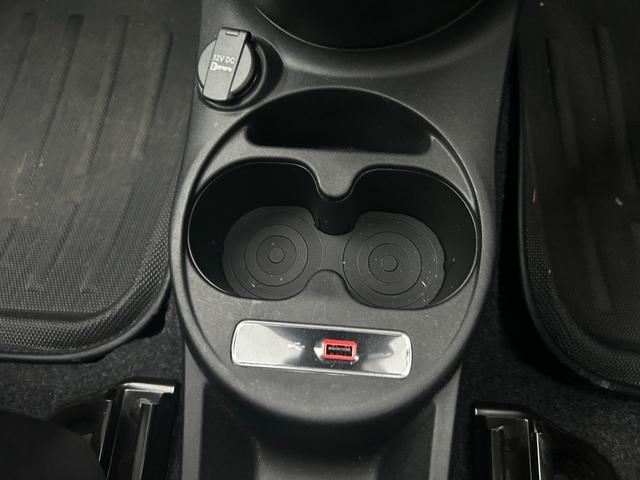 ５００ １２０ｔｈタキシード　１２０ｔｈタキシード／スカイルーフ／ディスプレイオーディオ／ＵＳＢ／ＢＴ／ＦＭ／ＡＭ／１６インチＡＷ／コントラストルーフ／ＥＴＣ（17枚目）