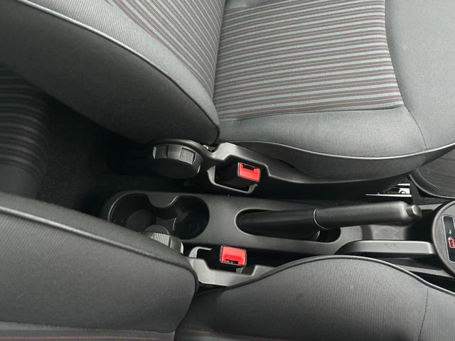 ５００ １２０ｔｈタキシード　１２０ｔｈタキシード／スカイルーフ／ディスプレイオーディオ／ＵＳＢ／ＢＴ／ＦＭ／ＡＭ／１６インチＡＷ／コントラストルーフ／ＥＴＣ（18枚目）