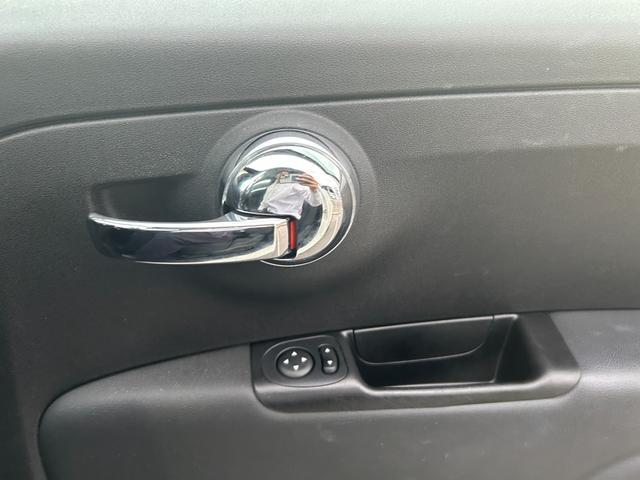 ５００ １２０ｔｈタキシード　１２０ｔｈタキシード／スカイルーフ／ディスプレイオーディオ／ＵＳＢ／ＢＴ／ＦＭ／ＡＭ／１６インチＡＷ／コントラストルーフ／ＥＴＣ（25枚目）