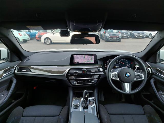 ５シリーズ ５２３ｄツーリング　Ｍスポーツ　ハイラインＰＫＧ　アドバンスドアクティブセーフティＰＫＧ　ハイラインＰＫＧ　ワンオーナー３６０°カメラ　　パワーバックドア　レーダークルーズコントロール　純正ドライブレコーダー前後（4枚目）