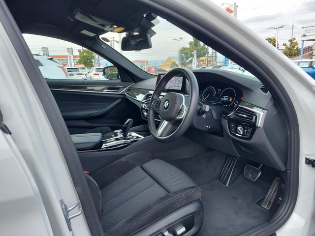 ５シリーズ ５２３ｄツーリング　Ｍスポーツ　ハイラインＰＫＧ　アドバンスドアクティブセーフティＰＫＧ　ハイラインＰＫＧ　ワンオーナー３６０°カメラ　　パワーバックドア　レーダークルーズコントロール　純正ドライブレコーダー前後（24枚目）