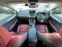 当店のお車を拝見いただきありがとうございます。ＬＩＢＥＲＡＬＡ滋賀店では、お客様と共により良い店舗作りができればと考えております。是非一度お店にお立ち寄りいただき、直にお客様のお声をお聞かせ下さい。 5