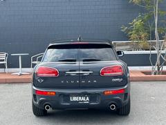 ＬＩＢＥＲＡＬＡは複数のメーカーのお車をワンストップで乗り比べしていただける唯一の輸入車ブランド店舗です。お気軽にお立ち寄りいただき心ゆくまでその性能をご堪能してください。 3