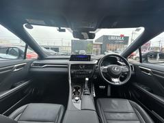 私共、輸入車専門店ＬＩＢＥＲＡＬＡをはじめ、　ＢＭＷの新車ディーラー、軽自動車専門店、国産ミニバン専門店、ＳＵＶ専門店など、多くの販売チャネルをご用意しております。 2