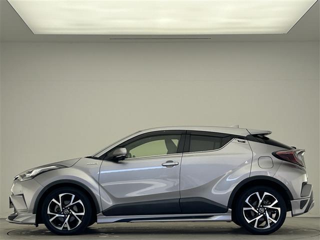 Ｃ－ＨＲ Ｇ　モデリスタエアロ／黒本革シート／９型ナビ／バックカメラ／シートヒーター／熱線入りフロントガラス／ＥＴＣ２．０／前後ドラレコ／ブラインドスポットモニター／衝突被害軽減ブレーキ／追従機能付クルコン（32枚目）