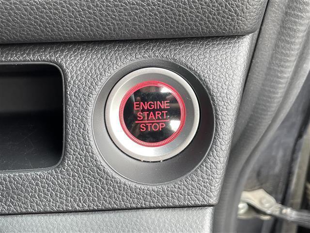 Ｎ－ＶＡＮ＋スタイル クール・ターボホンダセンシング　純正８型ナビ／バックカメラ／ＥＴＣ／ＬＥＤフォグランプ／ナビ連動ステアリングスイッチ／充電用ＵＳＢポート／衝突被害軽減ブレーキ／レーンキープアシスト／追従機能付クルーズコントロール／オートハイビーム（18枚目）