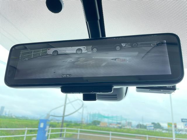 セレナ ｅ－パワー　ハイウェイスターＶ　純正９型ナビ／フルセグＴＶ／純正フリップダウンモニター／プロパイロット／インテリジェントルームミラー／アラウンドンビューカメラ／パーキングアシスト／ハンドルヒーター／シートヒーター／ＥＴＣ／ドラレコ（17枚目）