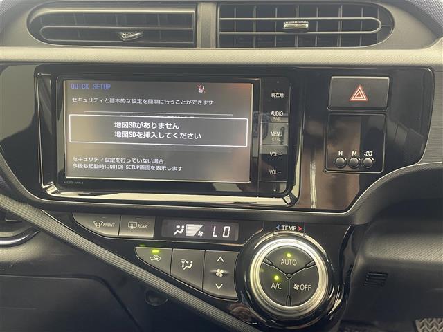 アクア Ｓ　ＳＤナビ　ＥＴＣ　バックカメラ　フルセグ　シートヒーター　ＤＶＤ再生　オートライト　Ｂｌｕｅｔｏｏｔｈ接続　スマートキー　盗難防止システム　アイドリングストップ　横滑り防止装置　エアバッグ　エアコン（7枚目）